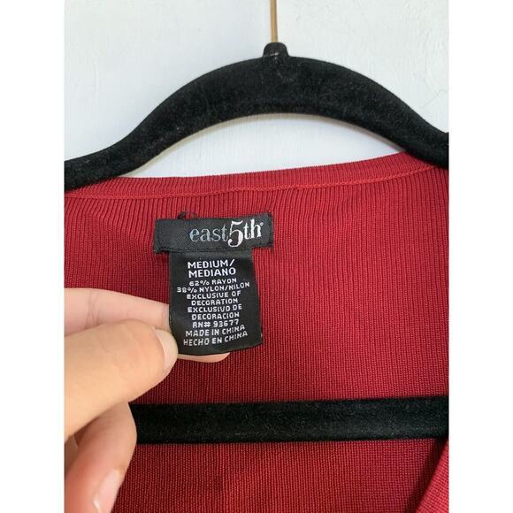 EAST 5TH WOMEN RED SWEATER long sleeved v necked SIZE Medium Beaded Sequin - Picture 4 of 5